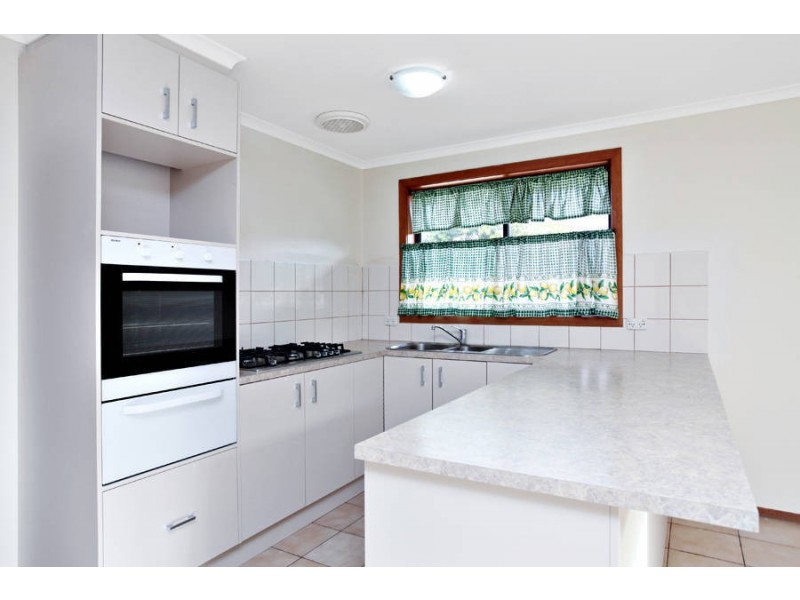 6/17 Market Road, Werribee VIC 3030