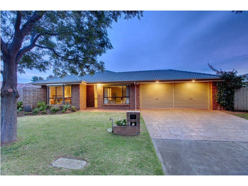 6 Alexandria Way, Werribee VIC 3030