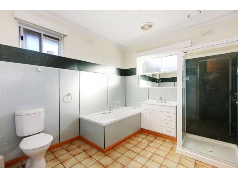 4 Grange Court, Hoppers Crossing VIC 3029