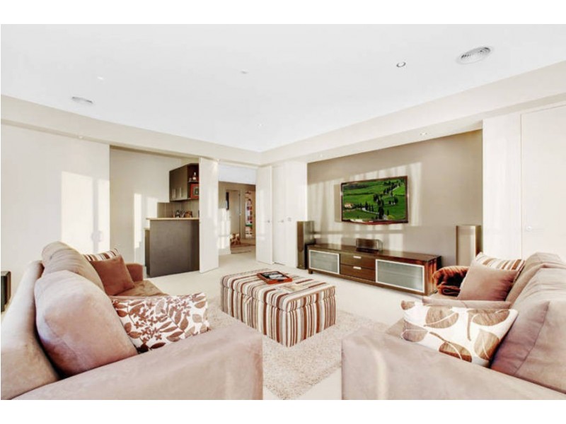 76 Riversdale Drive, Tarneit VIC 3029