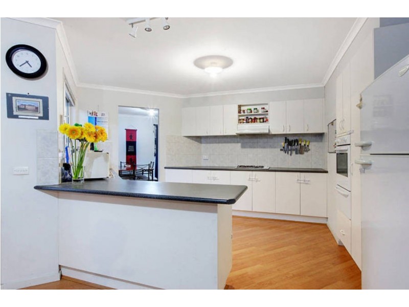 4 Normandy Close, Hoppers Crossing VIC 3029