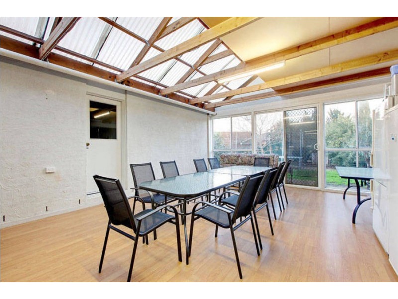 4 Normandy Close, Hoppers Crossing VIC 3029