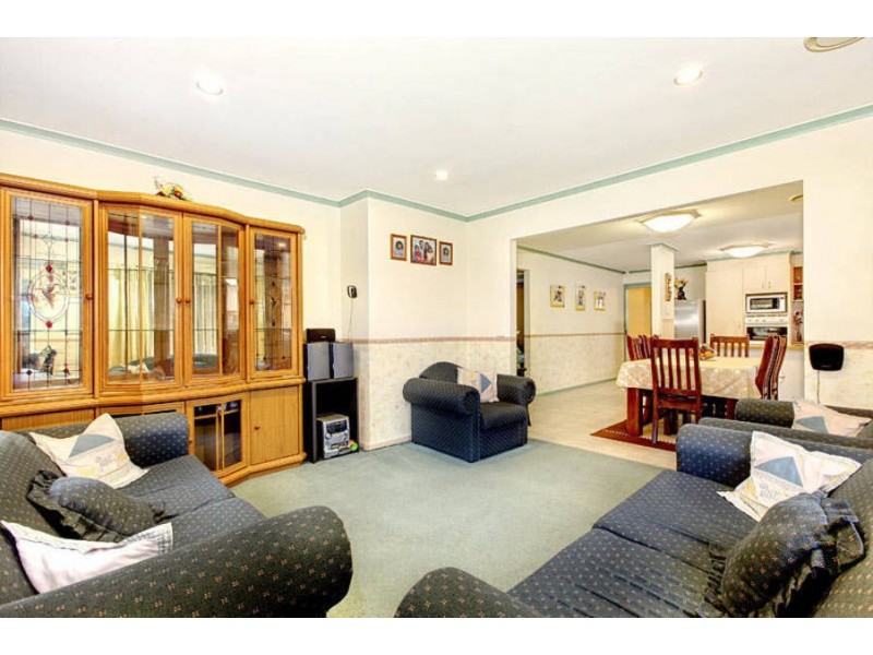 22 Ashton Crescent, Hoppers Crossing VIC 3029