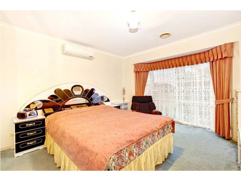 22 Ashton Crescent, Hoppers Crossing VIC 3029
