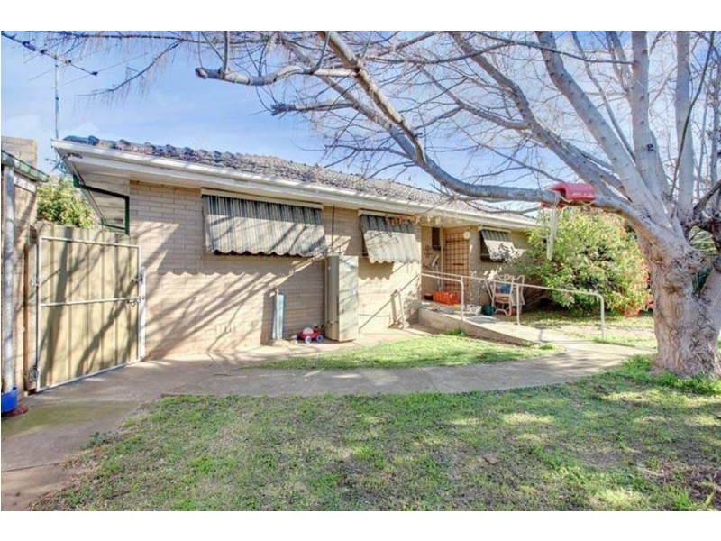 5 Charles Street, Werribee VIC 3030
