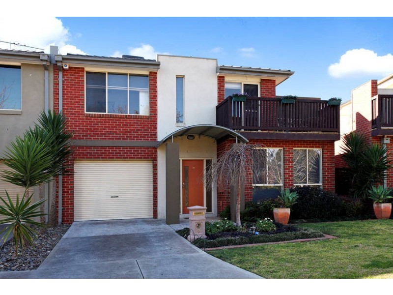 9 Almond Close, Werribee VIC 3030