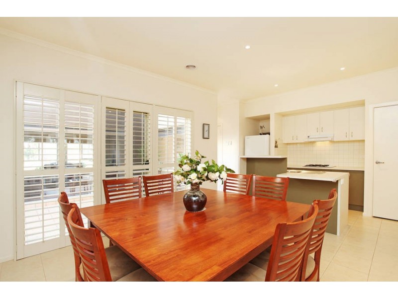 9 Almond Close, Werribee VIC 3030