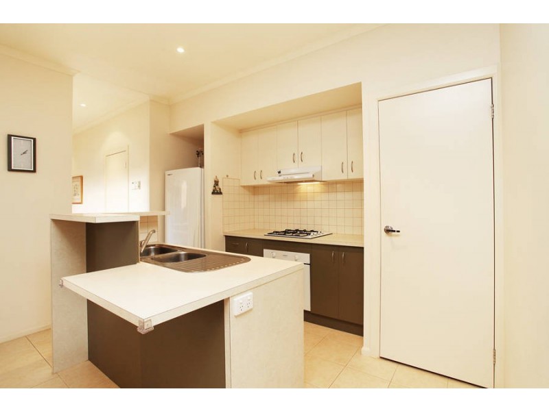 9 Almond Close, Werribee VIC 3030