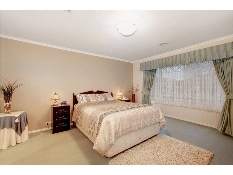 19 Selbourne Avenue, Werribee VIC 3030