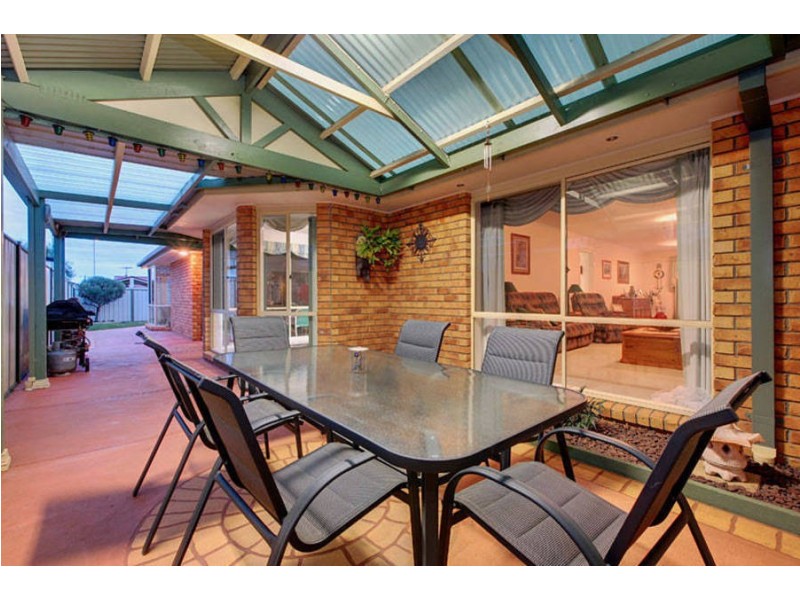 19 Selbourne Avenue, Werribee VIC 3030