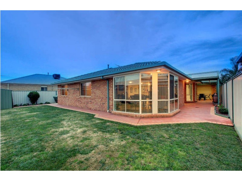 19 Selbourne Avenue, Werribee VIC 3030