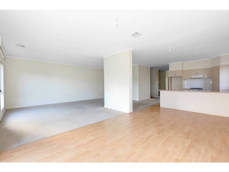 33 Egan Close, Werribee VIC 3030