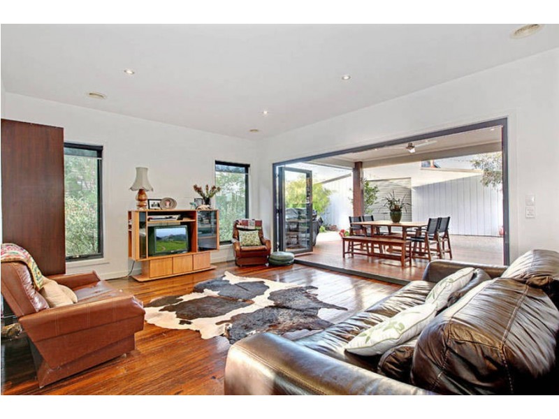 96 Riversdale Drive, Tarneit VIC 3029