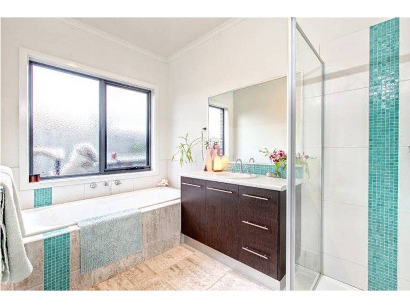 96 Riversdale Drive, Tarneit VIC 3029