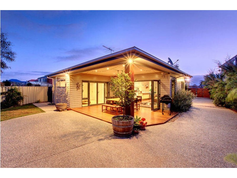 96 Riversdale Drive, Tarneit VIC 3029