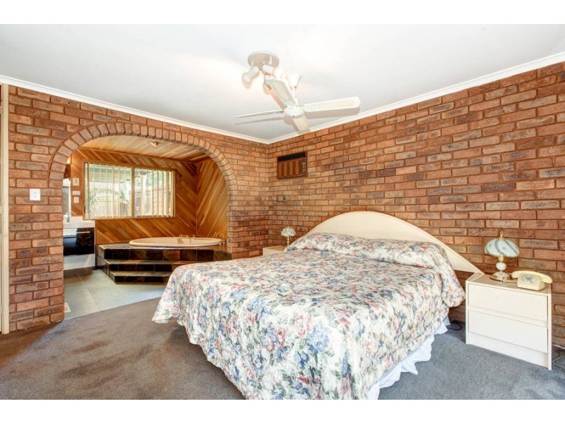 41 Shoalhaven Street, Werribee VIC 3030