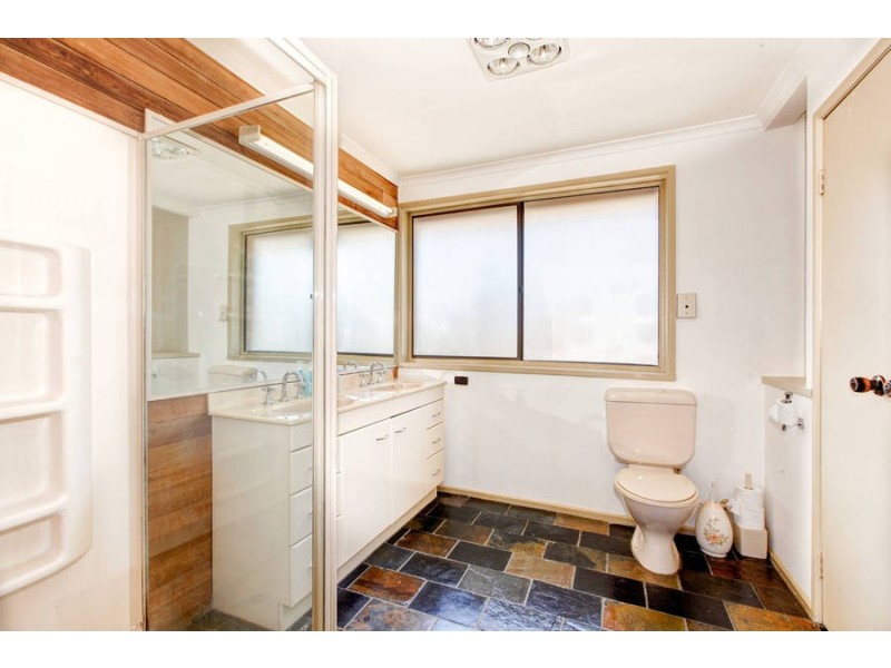 41 Shoalhaven Street, Werribee VIC 3030