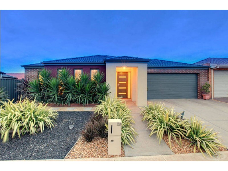 28 Carisbrook Circuit, Truganina VIC 3029