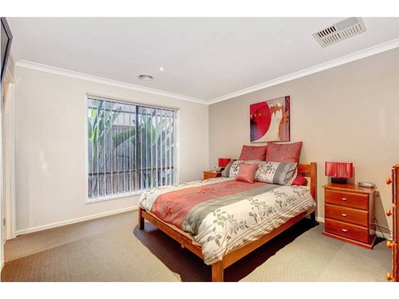 28 Carisbrook Circuit, Truganina VIC 3029