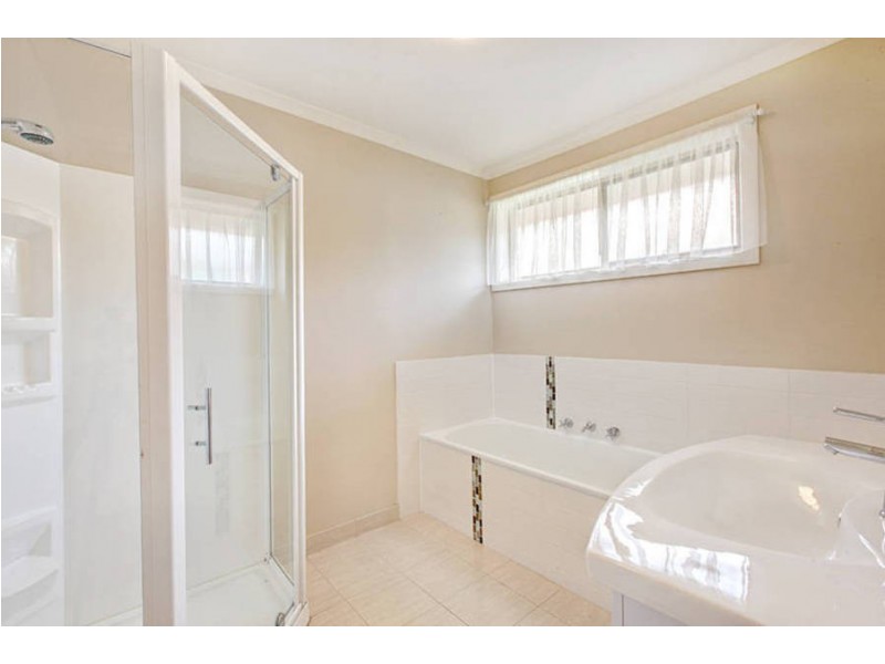 1/4 Yandina Road, Hoppers Crossing VIC 3029