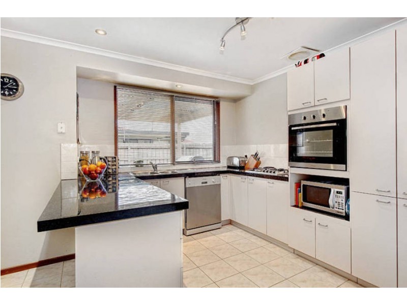 42 Weeden Drive, Werribee VIC 3030