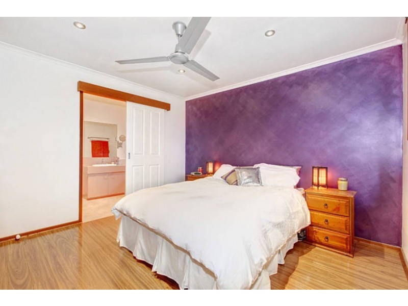 42 Weeden Drive, Werribee VIC 3030