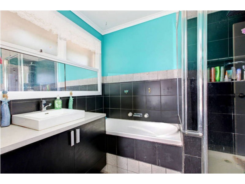 2 Kauri Court, Werribee VIC 3030