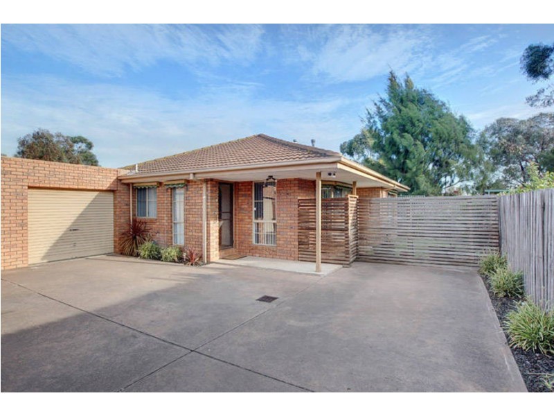 2/13 Nettlefold Avenue, Hoppers Crossing VIC 3029