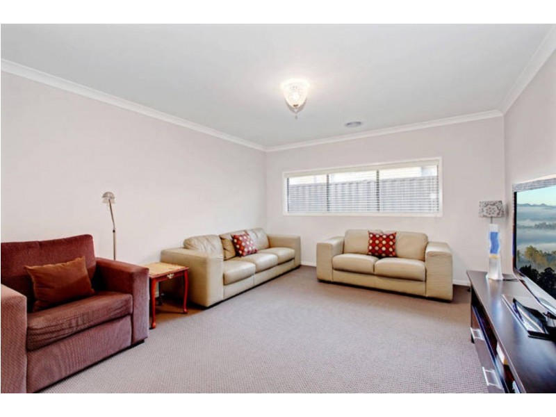 32 Kinglake Drive, Wyndham Vale VIC 3024