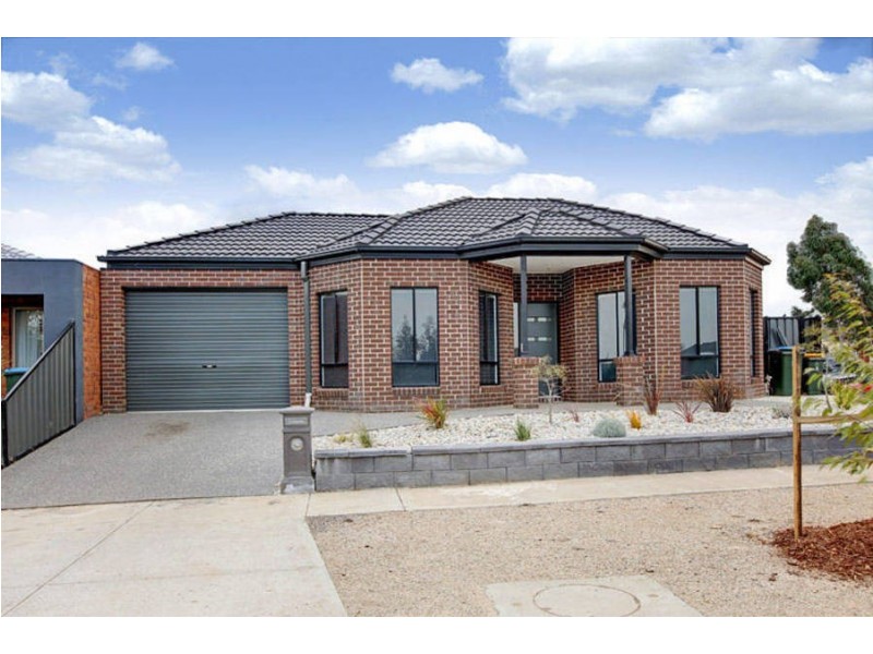 1/10 Bellinger Crescent, Wyndham Vale VIC 3024