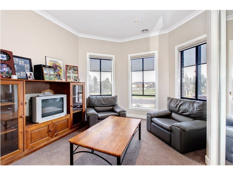 1/10 Bellinger Crescent, Wyndham Vale VIC 3024