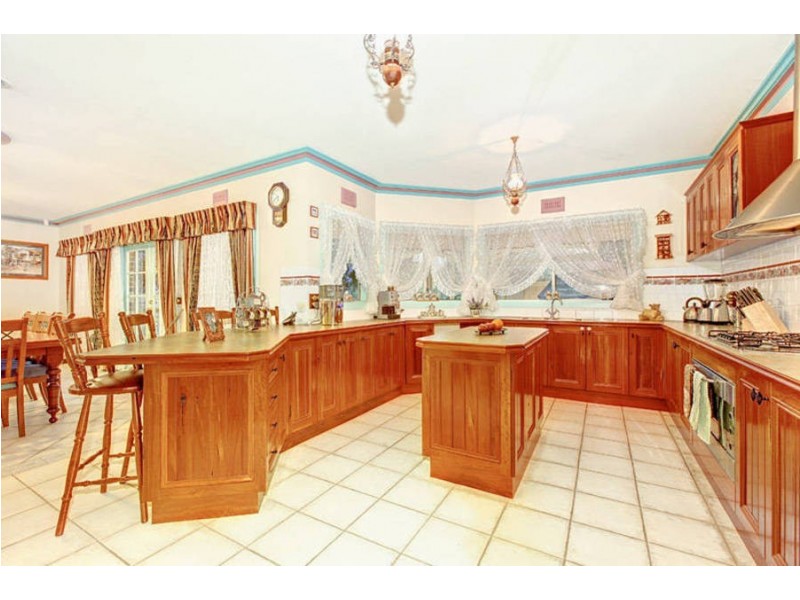 23 Kasem Drive, Werribee VIC 3030