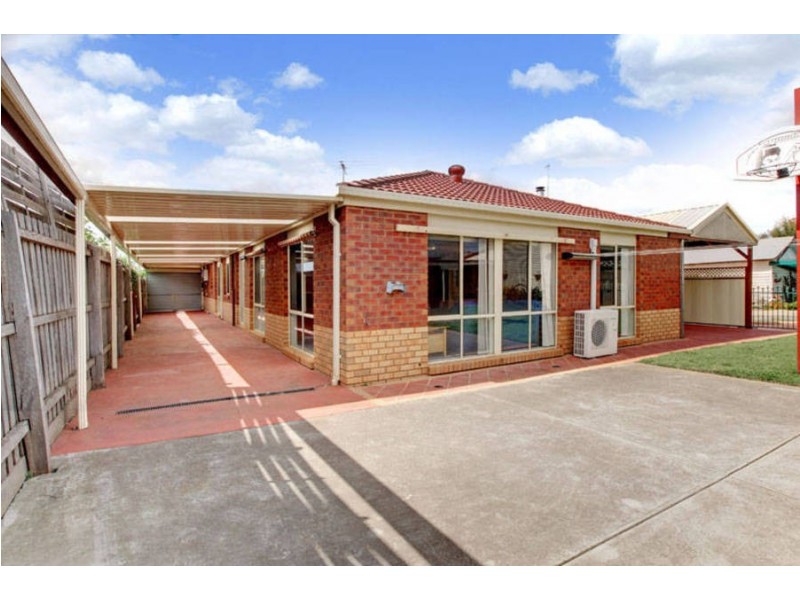 52 Tarneit Road, Werribee VIC 3030