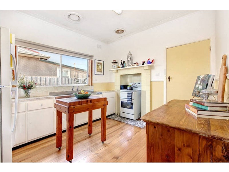 16 Galvin Road, Werribee VIC 3030