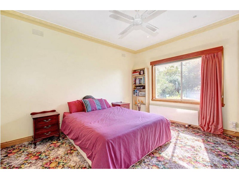16 Galvin Road, Werribee VIC 3030