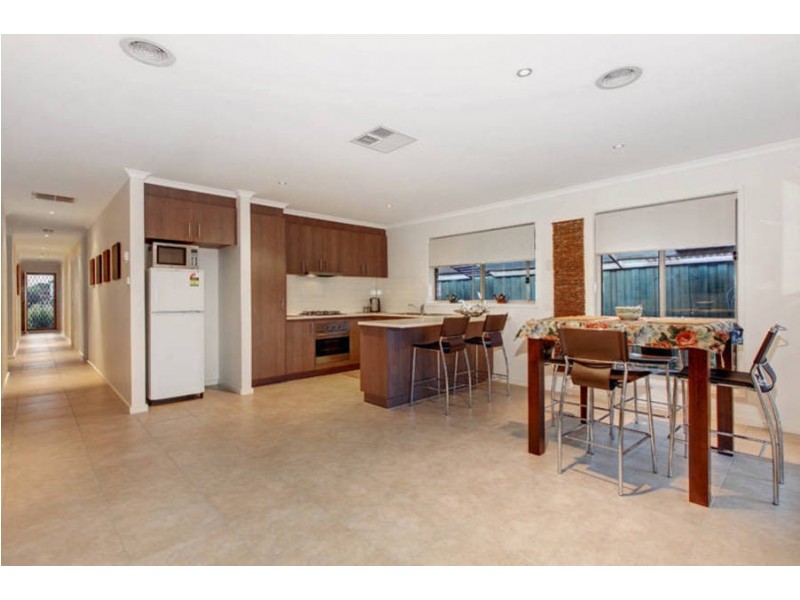 1/75 Loyola Road, Werribee VIC 3030