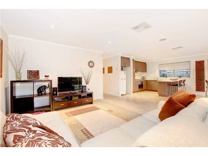 1/75 Loyola Road, Werribee VIC 3030