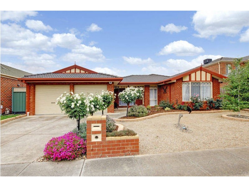 4 Parkside Walk, Hoppers Crossing VIC 3029