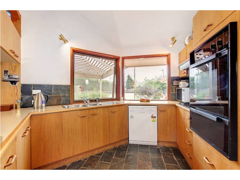 14-16 Kerta Close, Hoppers Crossing VIC 3029