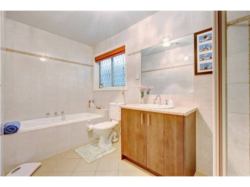 2/4 Tambo Court, Werribee VIC 3030