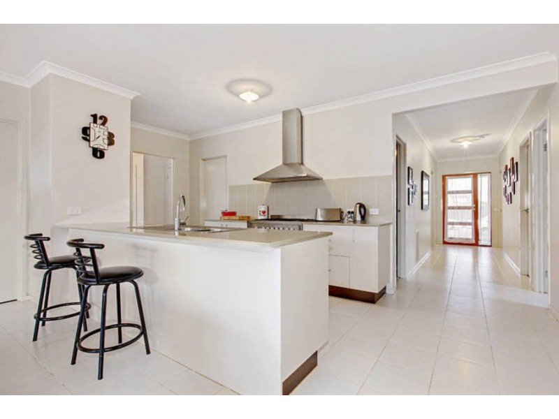 53 Hawkstone Road, Wyndham Vale VIC 3024