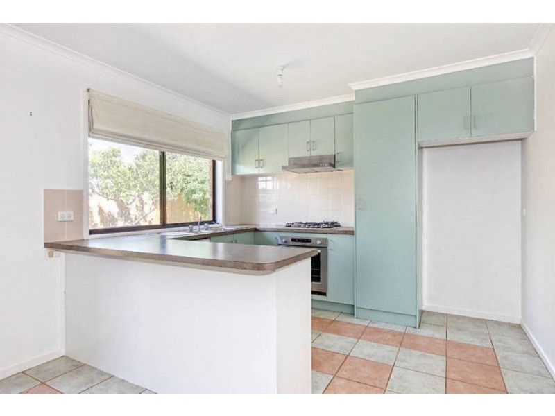 2 Lorraine Close, Hoppers Crossing VIC 3029