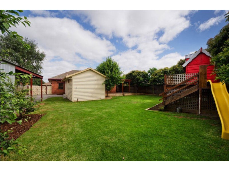 19 Carter Crescent, Werribee VIC 3030