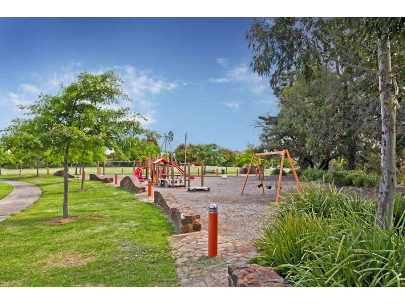 10 Conquest Drive, Werribee VIC 3030