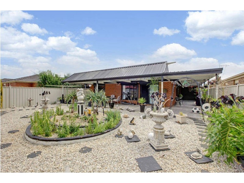 25 Knightsbridge Drive, Tarneit VIC 3029