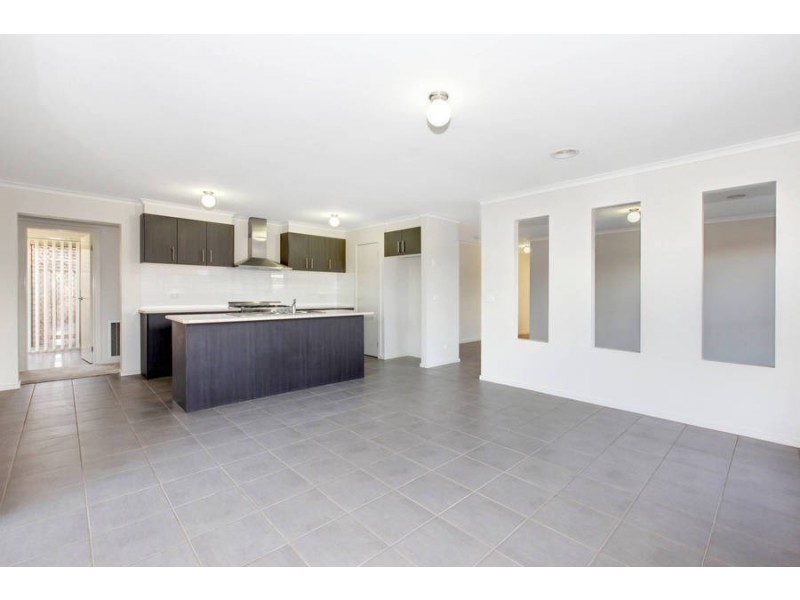 9 Butterfly Boulevard, Tarneit VIC 3029