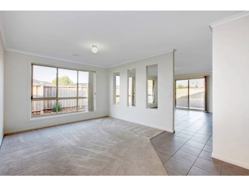 9 Butterfly Boulevard, Tarneit VIC 3029