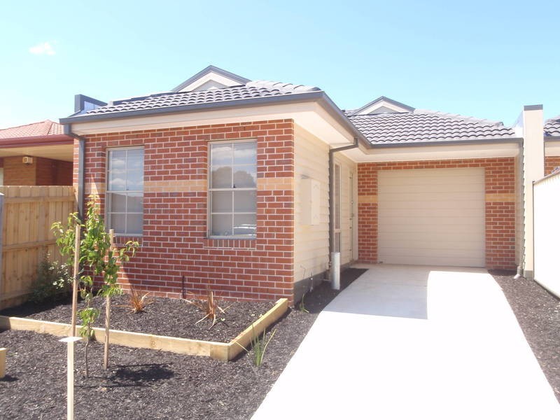 1&2/44 Rowes Road, Werribee VIC 3030