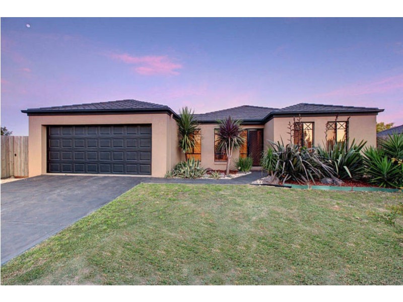 13 Albany Court, Werribee VIC 3030