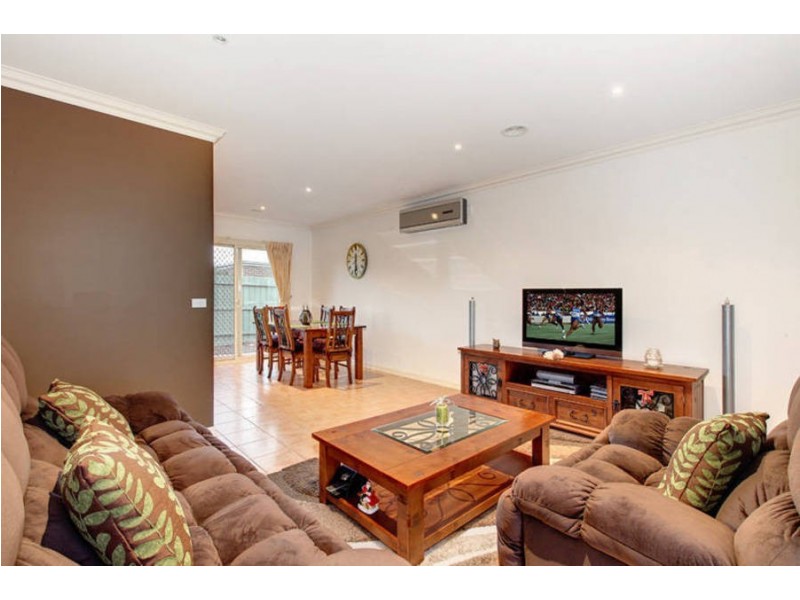 3/96-98 Thames Boulevard, Werribee VIC 3030